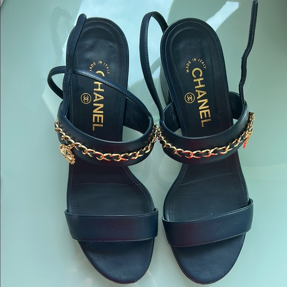 CHANEL Black Sandals with Gold Chain Detail